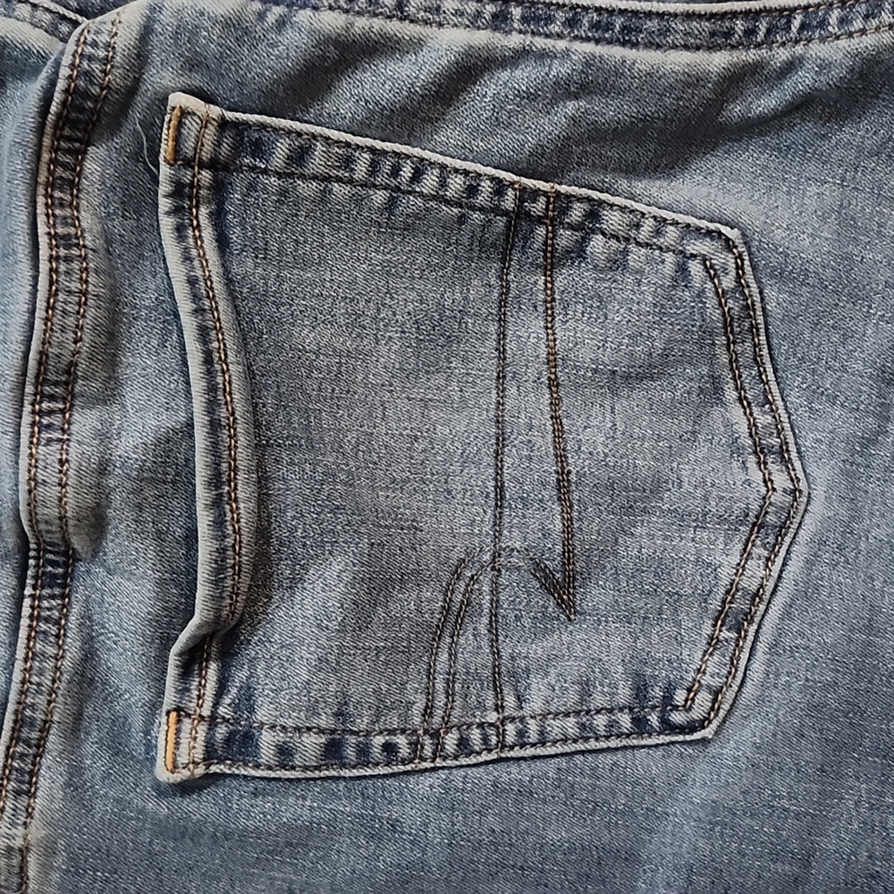 American Eagle Kick Boot Jeans - Picture 8 of 10